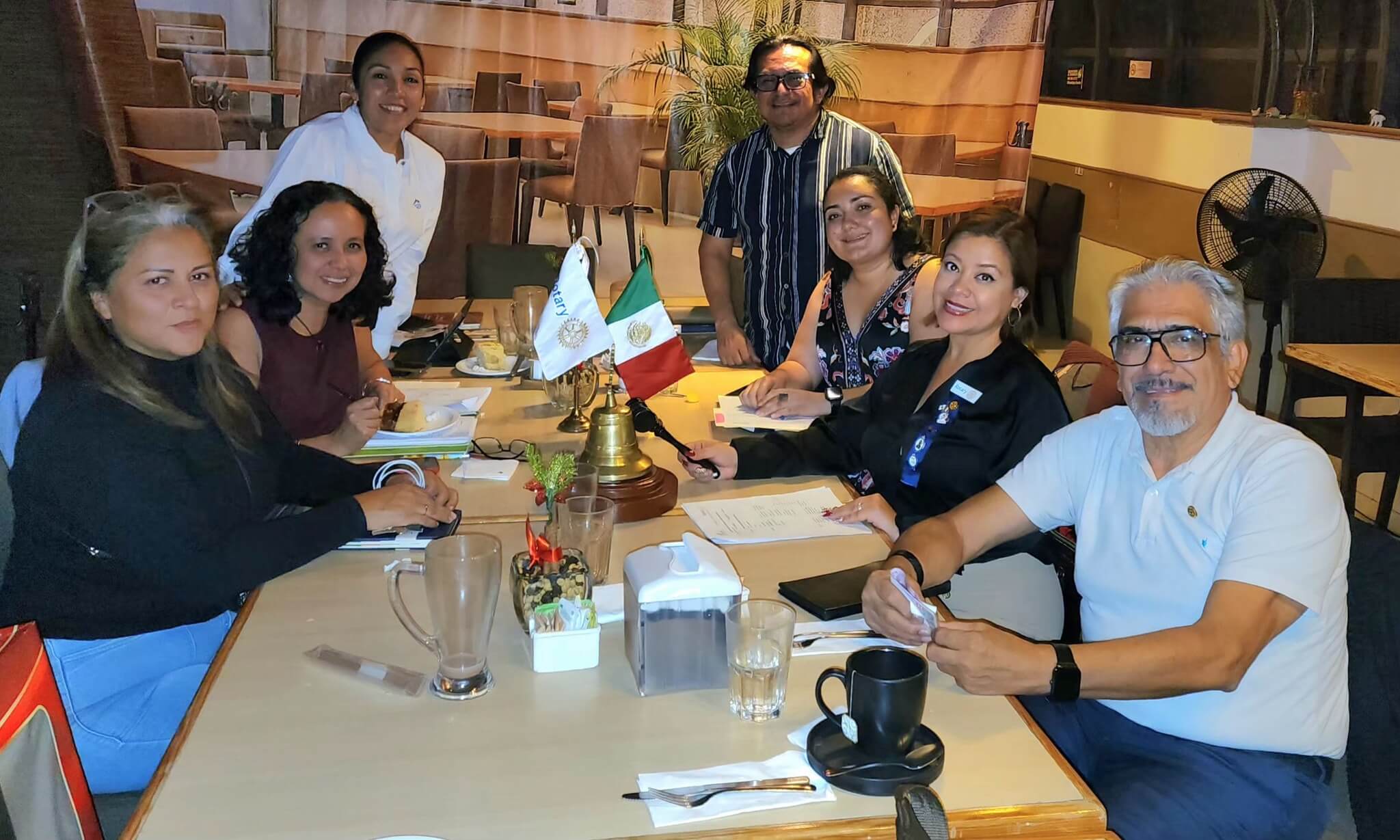 Programa Estrella Rotary Club Frank Devlyn Cancún